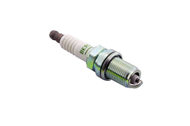 BKR5E Tändstift