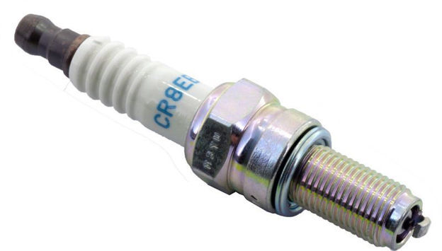 CR8EB Tändstift