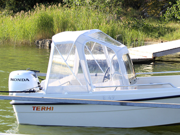 Visa detaljer för Akterkapell Terhi 450 CC Bild på Akterkapell Terhi 450 CC