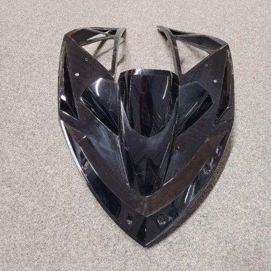 Bild på COWL,HEADLIGHT-BLK-RTD (AIR INTAKE)