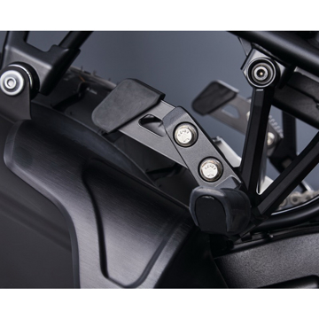 Visa detaljer för Fäste sidoväskor Suzuki DL1050 Bild på Fäste sidoväskor Suzuki DL1050