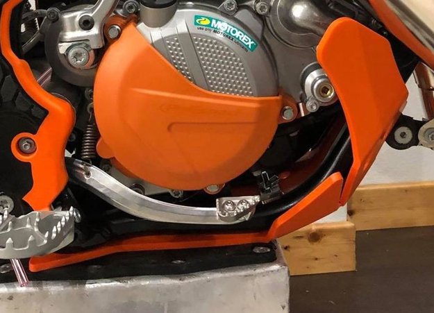 Bild på AXP Hasplåt Orange Ktm SX125-SX150-XCW125 17-