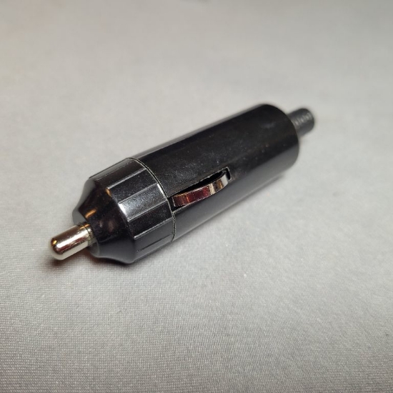 Bilde av PLUG,ACCESSORY-12VDC