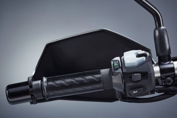 Show details for Värmehandtag V-Strom DL1050/DL1050XT 2020- Picture of Värmehandtag V-Strom DL1050/DL1050XT 2020-