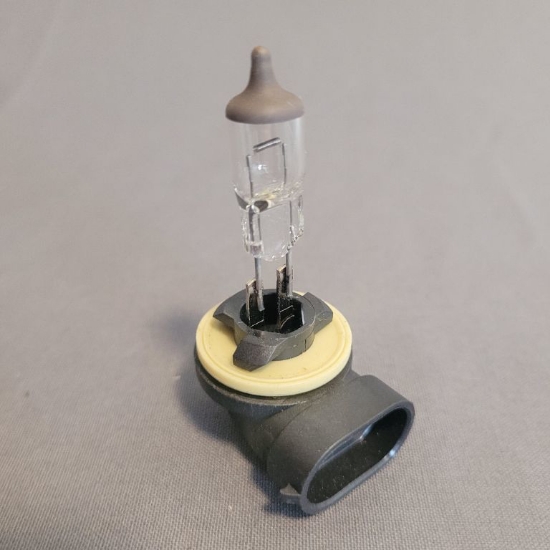 Bild på No longer available (BULB,HEADLIGHT-881)