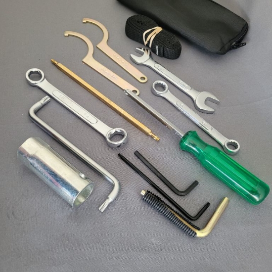 Bild på No longer available (KIT,TOOL BAG-2 STROKE-ASSY)