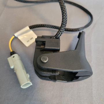 Show details for CONTROL, THR.- R/H-REAR ZR200 Picture of CONTROL, THR.- R/H-REAR ZR200