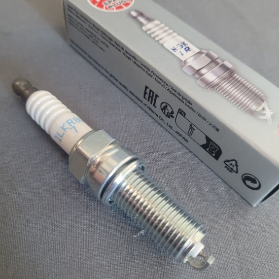 Bild på NGK Tändstift ILKR8Q7 Lynx & Ski-Doo 850 E-Tec