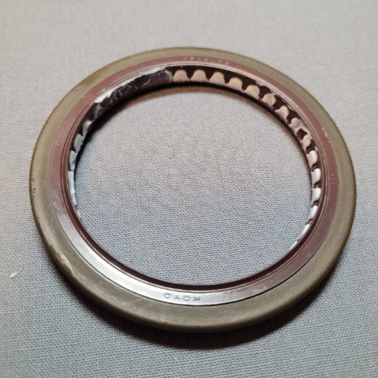 Picture of 21104-09F56 SEAL CLUTCH HOUSIN