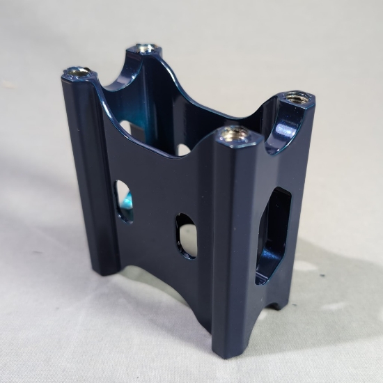 Bild på Styrhöjare 3.5" Arctic Cat (Galaxy Blue)